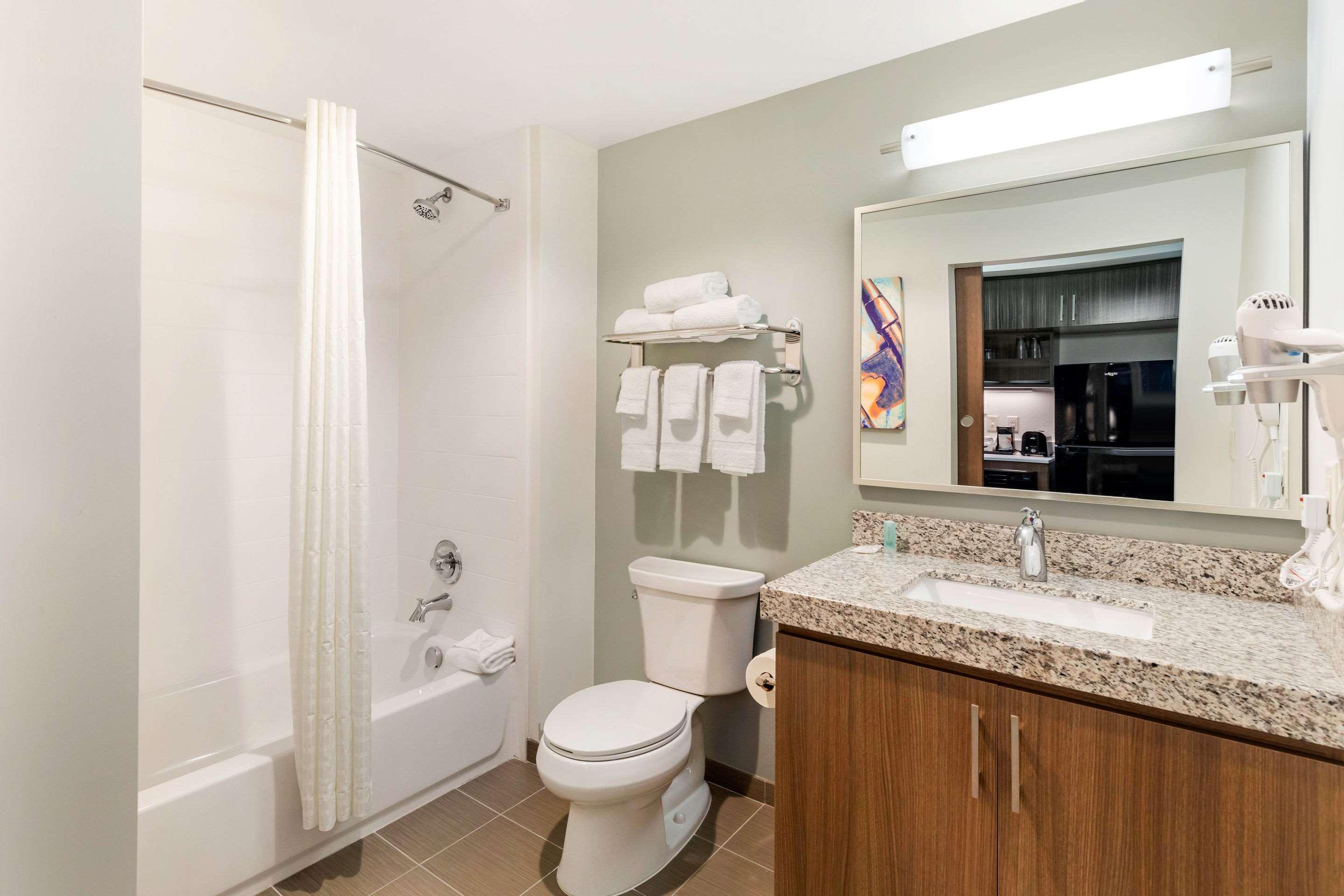 MainStay Suites Lancaster Dallas South Exterior foto