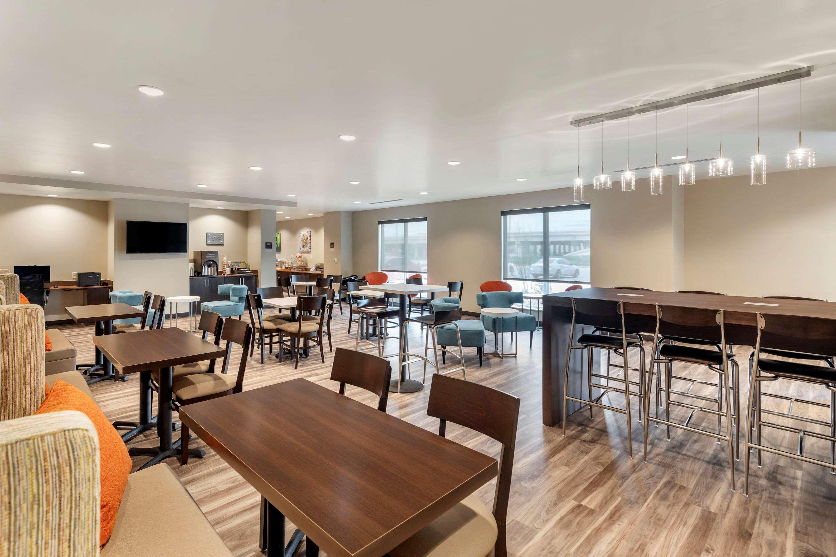 MainStay Suites Lancaster Dallas South Exterior foto