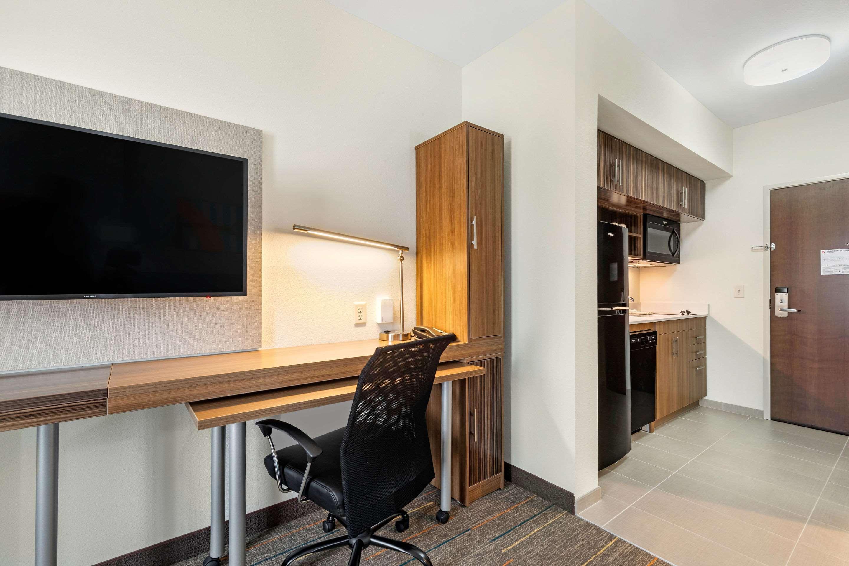 MainStay Suites Lancaster Dallas South Exterior foto